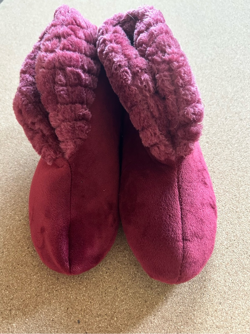 dearfoams Women's Plush Burgundy Faux-Shearling Bootie Slippers